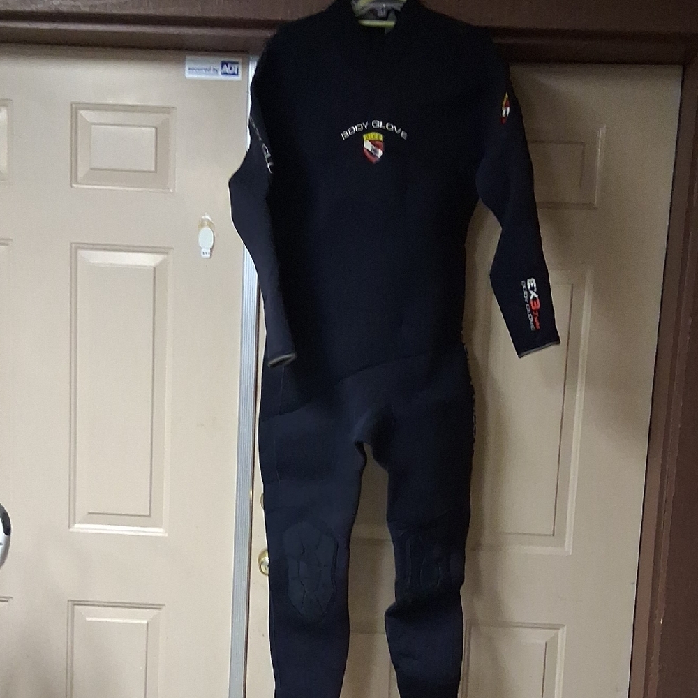 Body Glove Black Full-Body Wetsuit